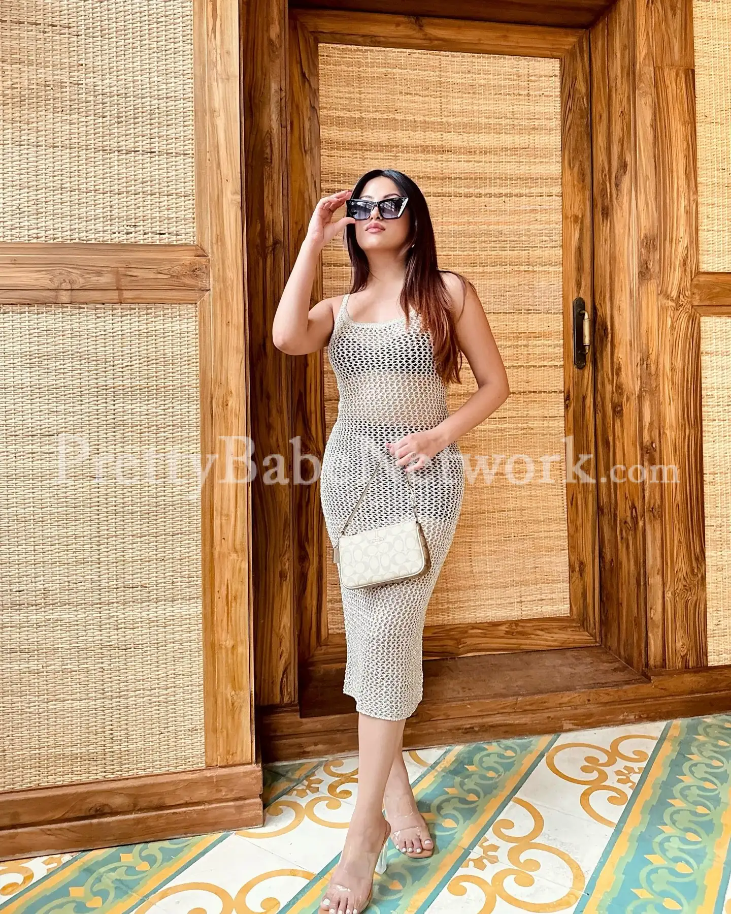 Social Influencer Nikita —Get Premium Experience From Celebrity Escorts in Noida